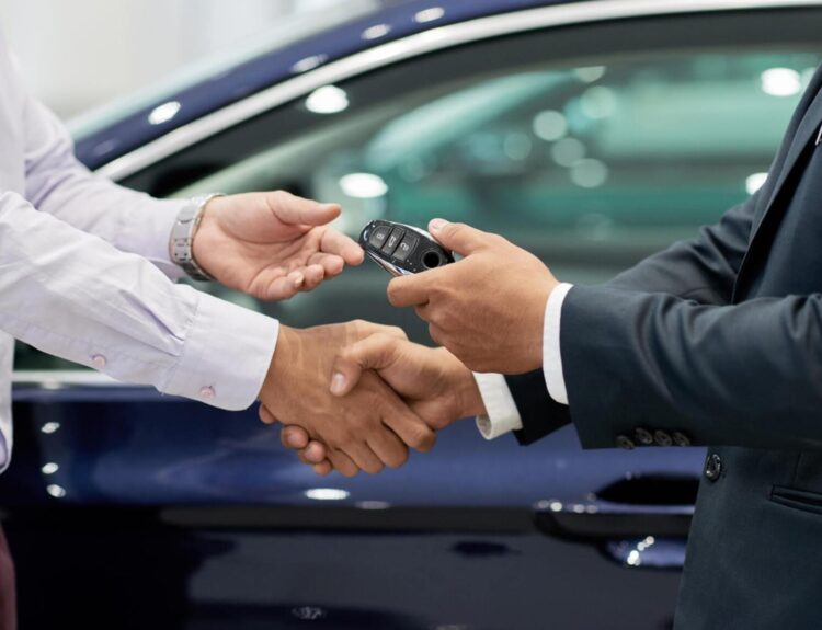 Selling Your Car in Al Ain: A Guide to Costs, Legal Procedures, and Expert Tips