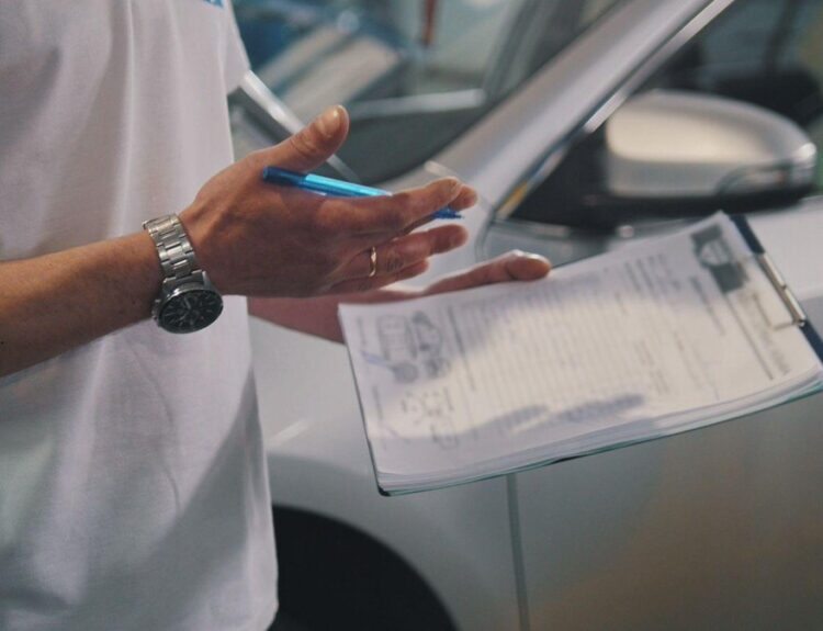 Essential Documents for Selling Your Car in Al Ain